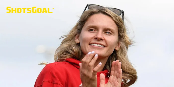 Cloe Lacasse Tinggalkan Arsenal Bergabung dengan Utah Royals