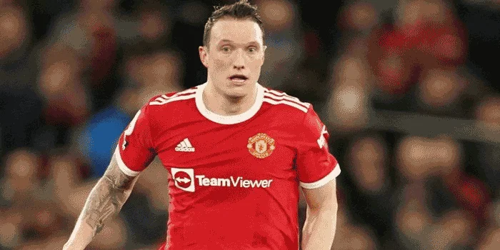 Phil Jones – Akhiri Karier Sepak Bola di Usia 32 Tahun