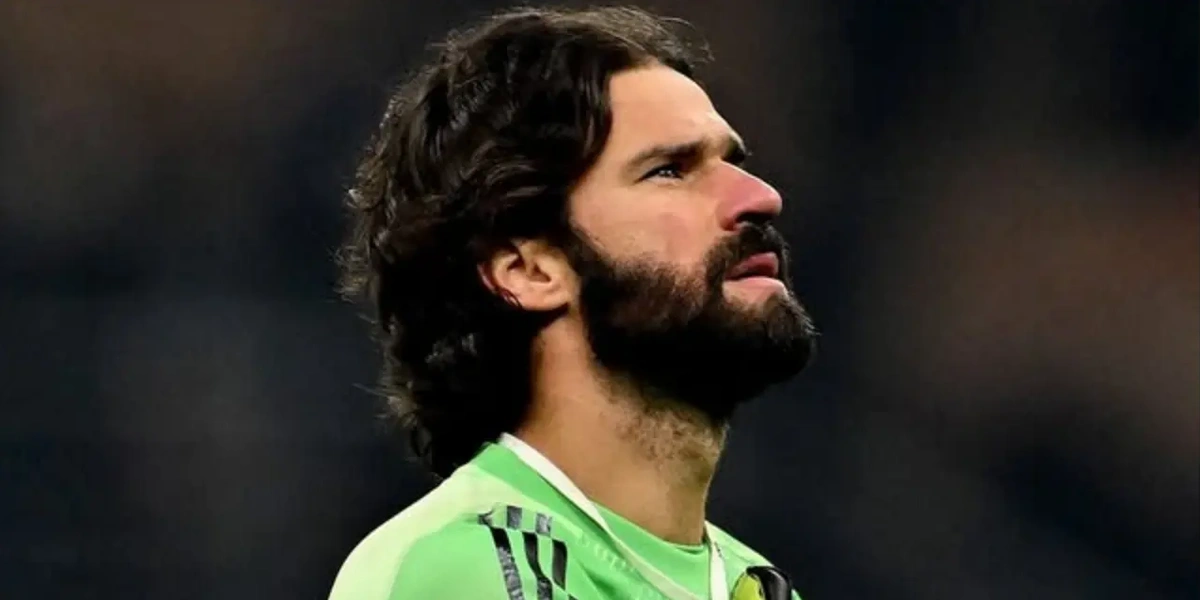 Alisson-Ungkap-Tantangan-Liverpool-Musim-Ini-Terlalu-Banyak-Perubahan